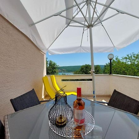 Apartment Marino Čižići エクステリア 写真