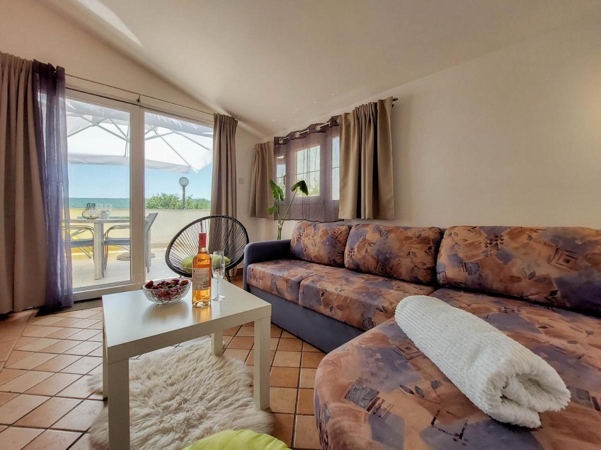 Apartment Marino Čižići エクステリア 写真