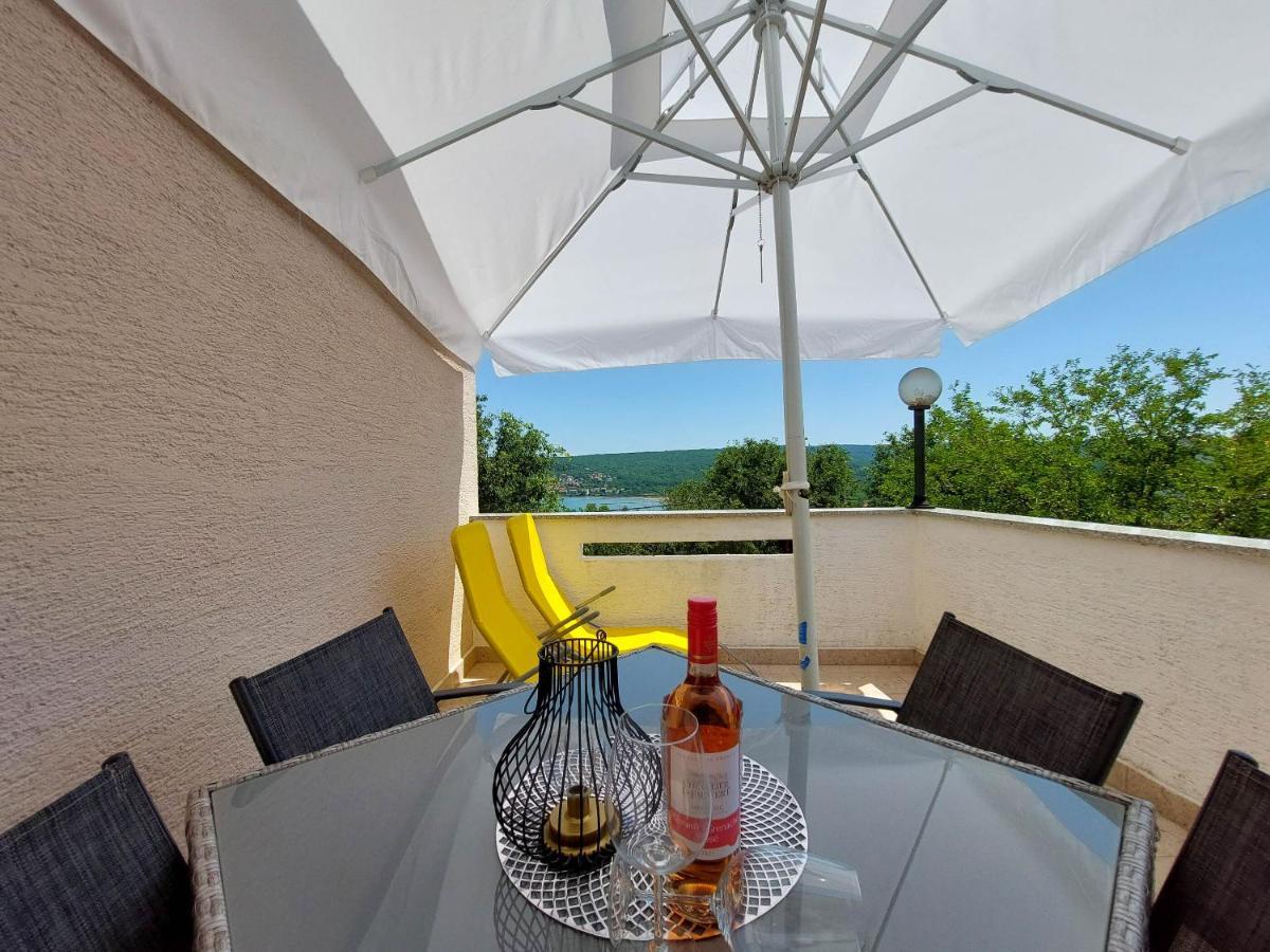 Apartment Marino Čižići エクステリア 写真