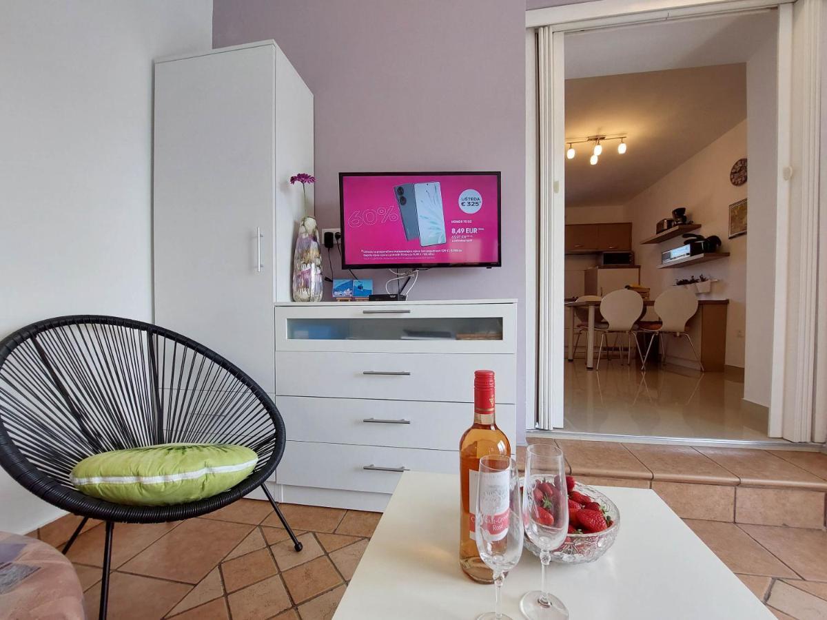 Apartment Marino Čižići エクステリア 写真