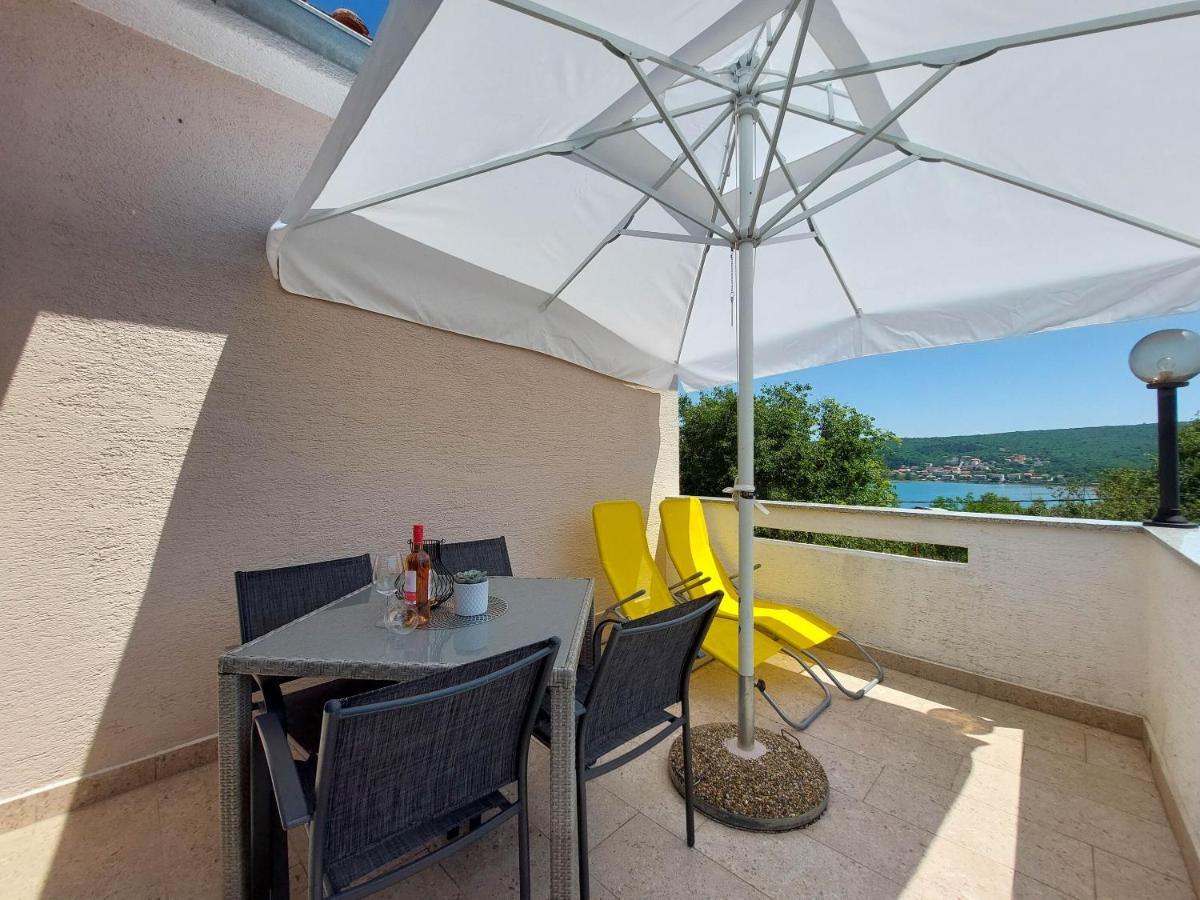 Apartment Marino Čižići エクステリア 写真